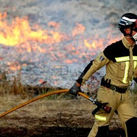 Movilizan 1.300 efectivos para la campaña contra incendios forestales en Extremadura