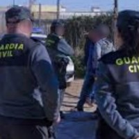 La Guardia Civil lo detiene tras amenazar a una persona con un arma blanca en Olivenza