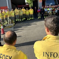 Un centenar de efectivos participan en un simulacro de incendio forestal en Cáceres