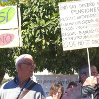 Los pensionistas se manifiestan este lunes por toda España