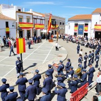 Más de 100 personas participan en la Jura de Bandera Civil de Valencia del Mombuey