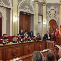 Diez nuevos bomberos se incorporan al parque de Badajoz