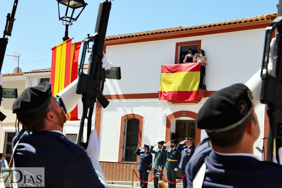 Más de 100 personas participan en la Jura de Bandera Civil de Valencia del Mombuey