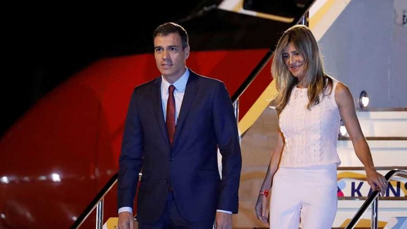 Presentan otra denuncia por corrupción contra Pedro Sánchez y Begoña Gómez