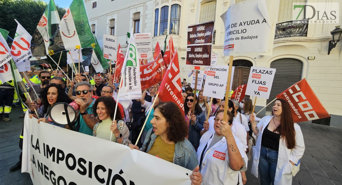 Sindicatos y trabajadores del Ayto. de Badajoz: "Queremos negociación, no imposición"