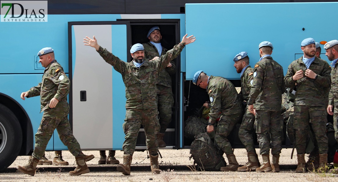 Emoción en la llegada del segundo contingente de militares extremeños a Bótoa