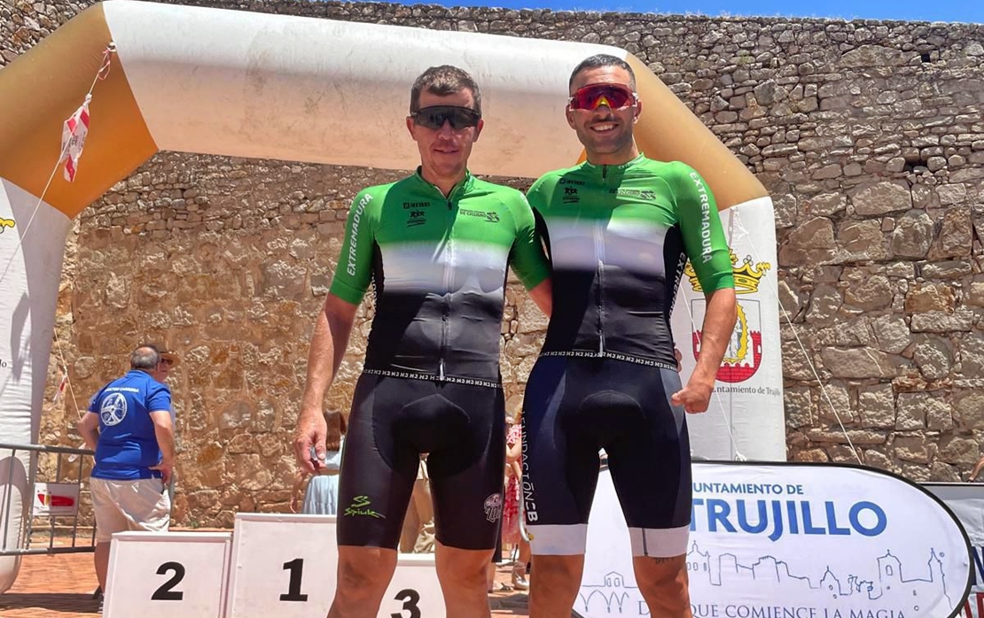 Cidoncha y Rubén Tanco campeones de Extremadura de ciclismo en carretera