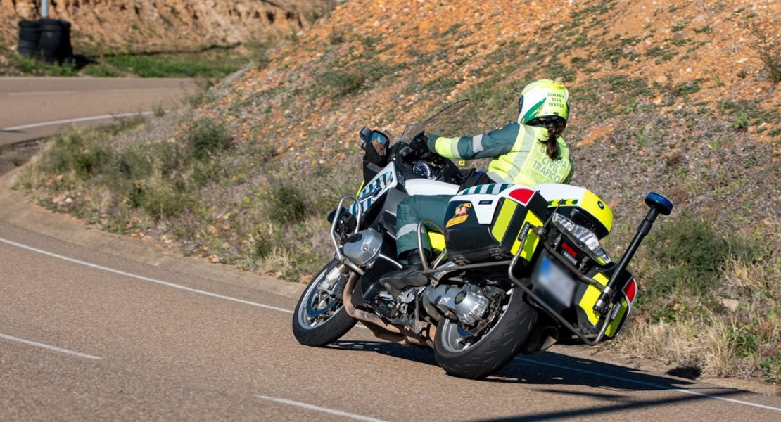 Las mujeres que vigilan la carretera