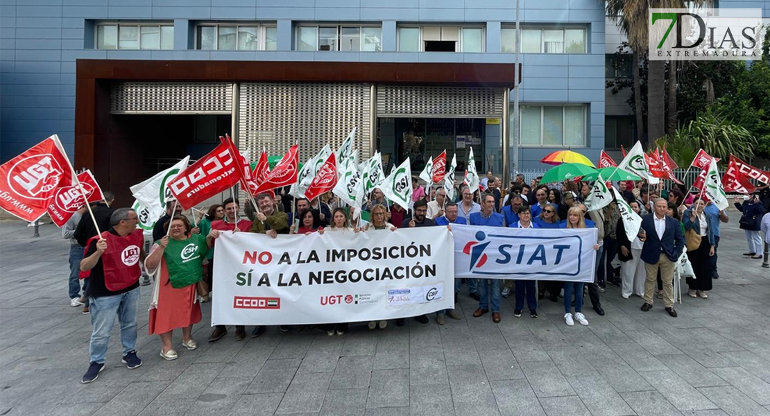 Manifestación en Badajoz ante la Agencia Tributaria: podría haber una gran huelga en julio