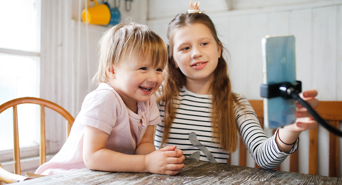 Niños influencers, un fenómeno en auge sin regulación