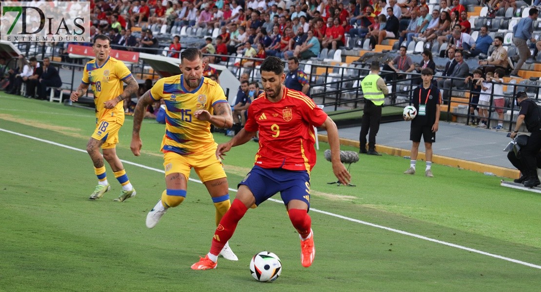 Imágenes del España - Andorra en el Estadio Nuevo Vivero de Badajoz