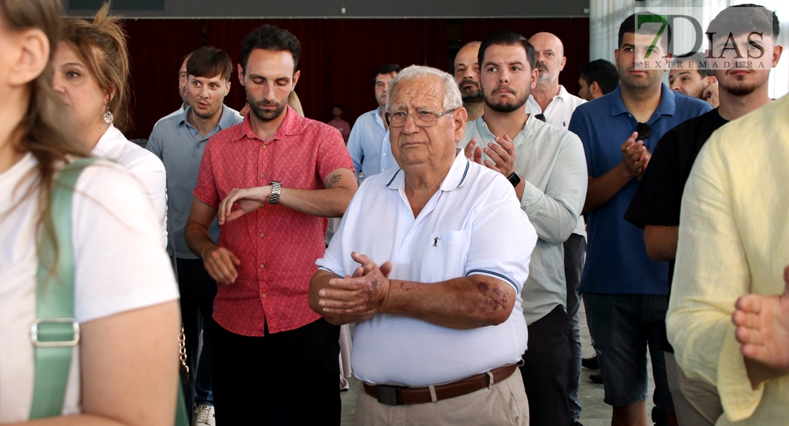 Imágenes de la presentación de la campaña de abonos del CD Badajoz