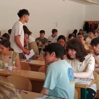Los profesores se revelan tras el difícil examen de Biología de la EBAU en Extremadura