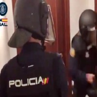 Policía Nacional libera a 11 mujeres hacinadas en un piso prostíbulo