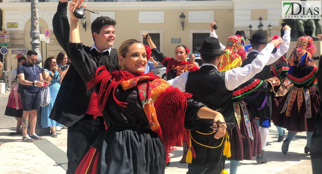 FESTIVAL FOLKLÓRICO