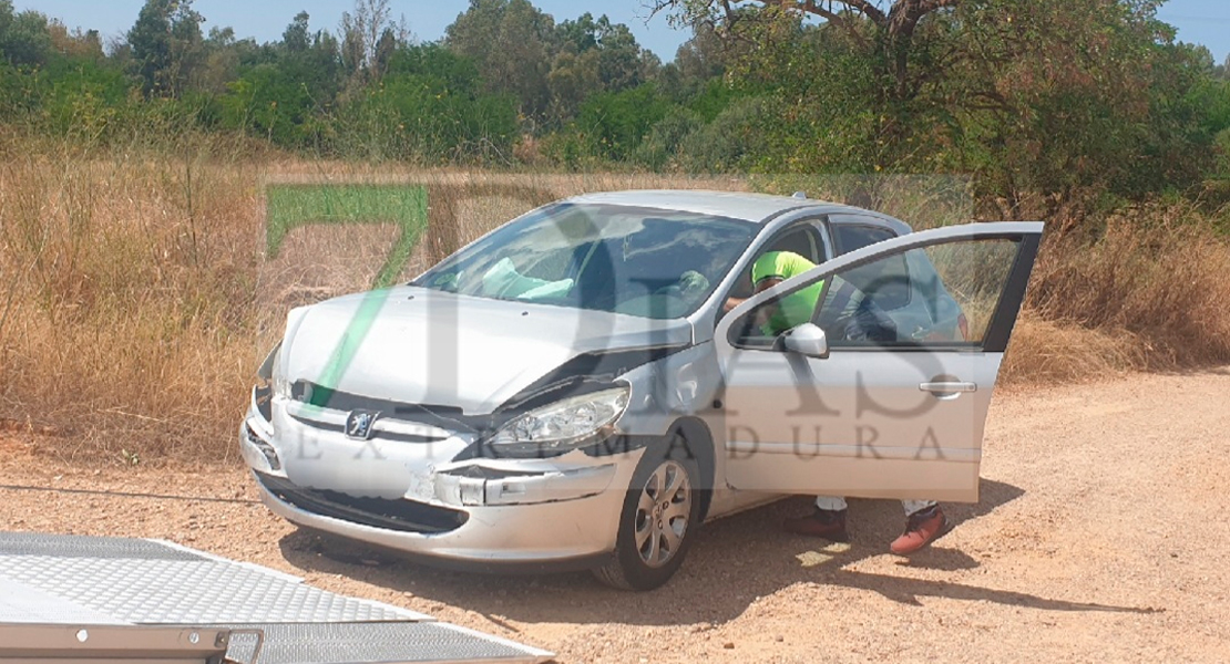 Una joven herida tras accidentarse en la EX-110 (BA)