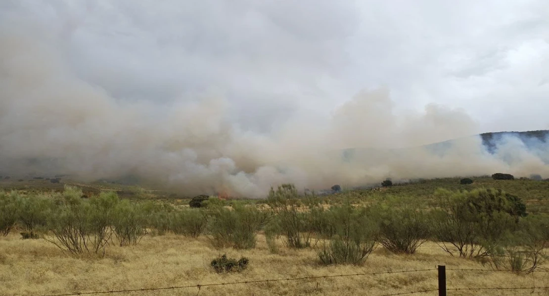 Nivel 1 de peligrosidad por un incendio forestal originado en Conquista de la Sierra (CC)