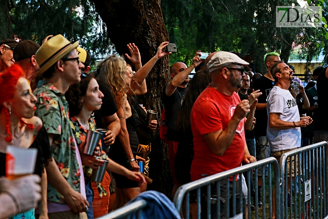 Buen ambiente y grupos internacionales inauguran SUBEROCK 2024 en San Vicente de Alcántara