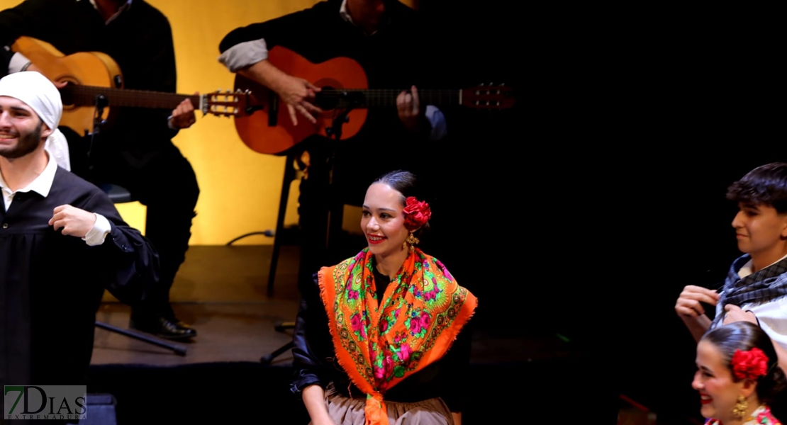 Así se vivió la primera gala del Festival Folklórico de Extremadura en Badajoz