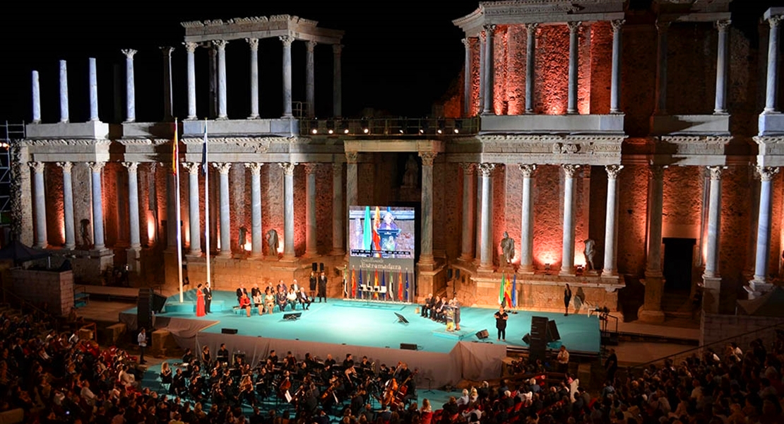 La Junta anuncia novedades en la concesión de la Medalla de Extremadura