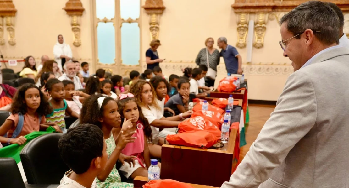 Los niños saharauis visitan la Diputación de Badajoz