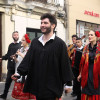 Las calles de Badajoz rebosan de alegría y color en el desfile del Festival Folklórico de Extremadura