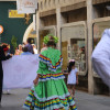 Las calles de Badajoz rebosan de alegría y color en el desfile del Festival Folklórico de Extremadura