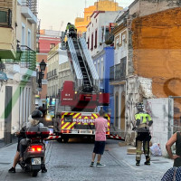 Así ha sido la intervención de los bomberos en una vivienda del centro de Badajoz