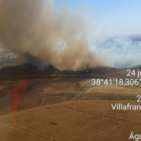 Declaran el nivel 1 de peligrosidad en dos incendios activos en Extremadura