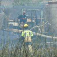 Incendio en la carretera de Olivenza: los bomberos actúan y este es su estado actual