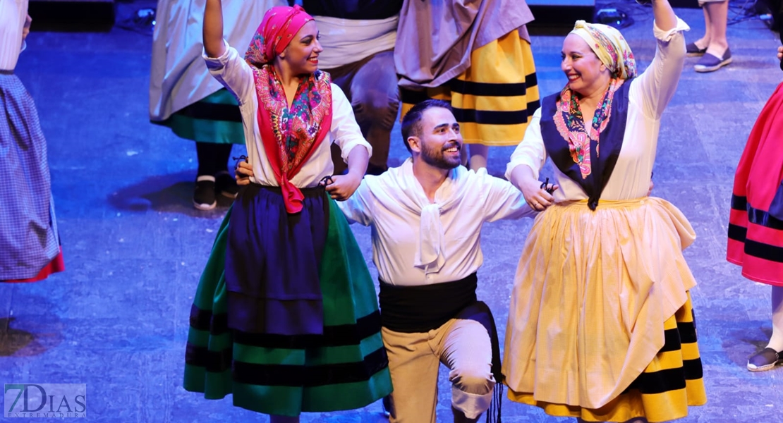 Así se vivió la primera gala del Festival Folklórico de Extremadura en Badajoz