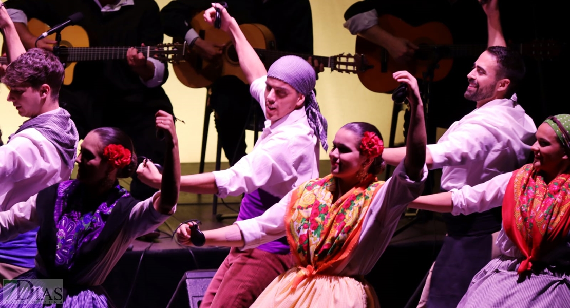 Así se vivió la primera gala del Festival Folklórico de Extremadura en Badajoz