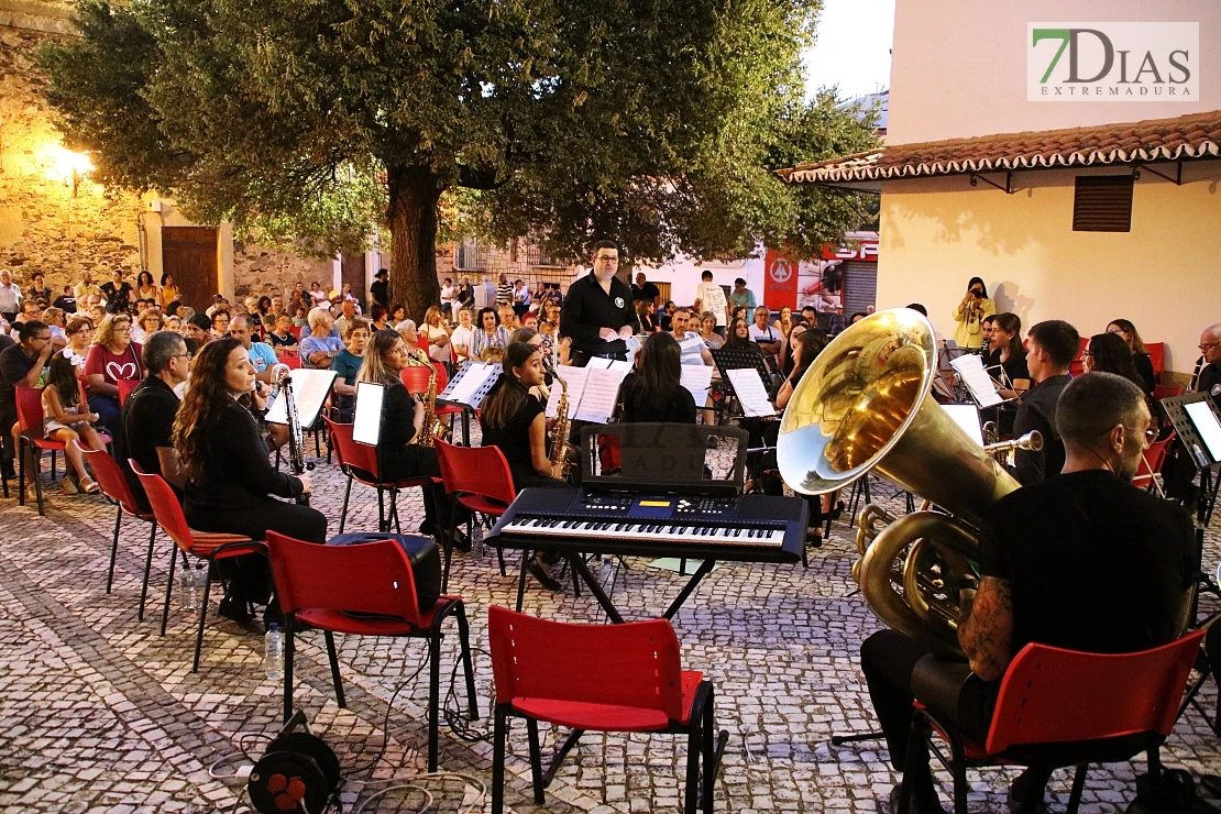 Imágenes de la Noche en Blanco 2024 en San Vicente de Alcántara