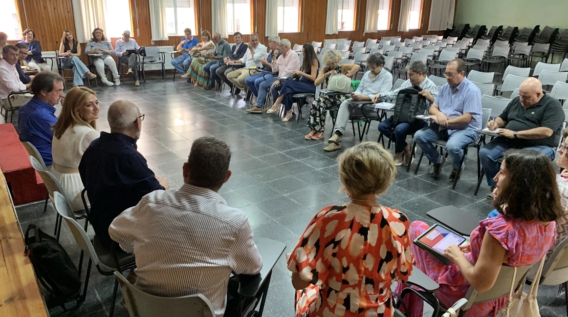 Adjudican por concurso de méritos 28 plazas vacantes de asesorías de formación permanente y de dirección en los CPR