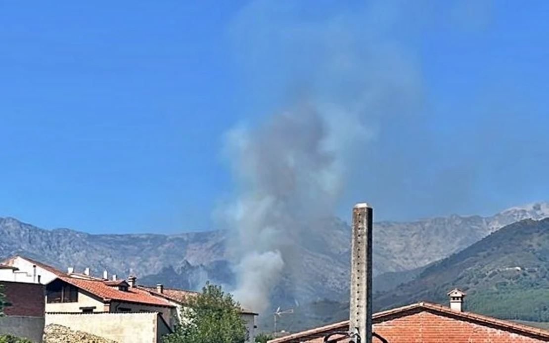 El Plan INFOEX colabora en las labores de extinción de un incendio cercano a Extremadura