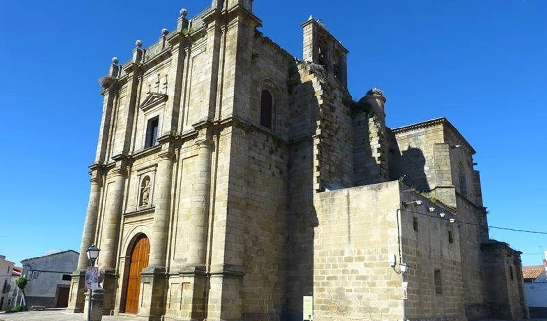 Trámites para declarar BIC la Iglesia Parroquial de San Andrés en Zarza la Mayor