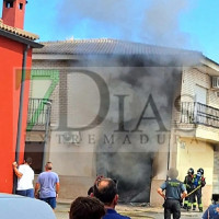 Un joven de 18 años sufre quemaduras de 2º grado tras incendiarse su vivienda en Lobón (BA)