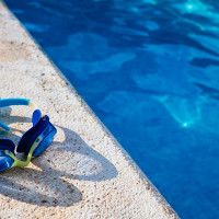 A punto de ahogarse una niña de 4 años en una piscina de Badajoz