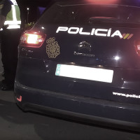 Un joven intenta darse a la fuga con una moto en Badajoz y sufre un accidente