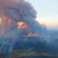 Declarado un incendio muy peligroso a las puertas de Extremadura