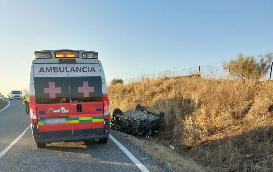 Grave accidente de tráfico en la EX – 207