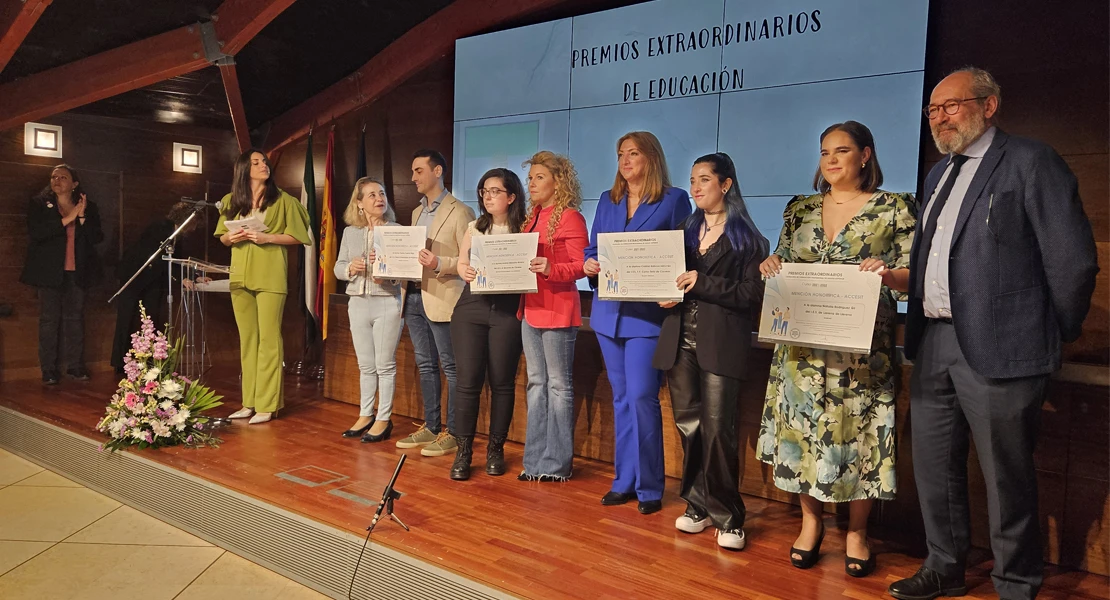 Varios alumnos extremeños se llevan premios de hasta 800 euros