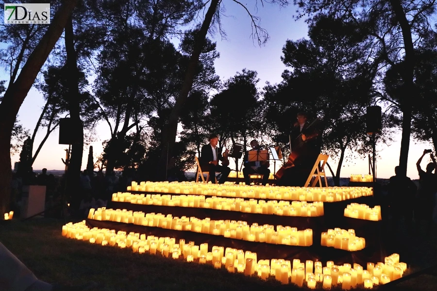 Miles de ciudadanos disfrutan de una nueva edición de la Noche en Blanco 2024