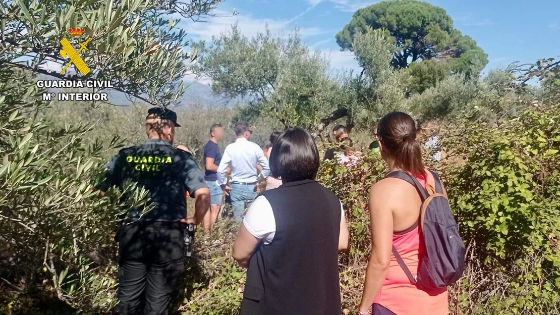 Localizado con síntomas de deshidratación y herido en una finca extremeña