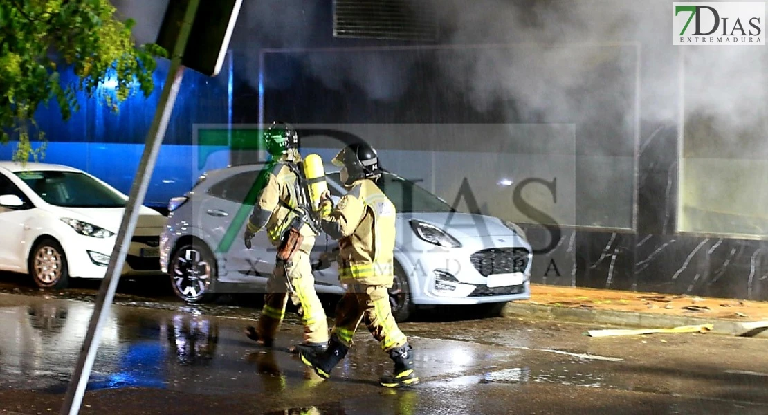 Grave incendio en el restaurante Sushi Taki de Badajoz: hay varios heridos