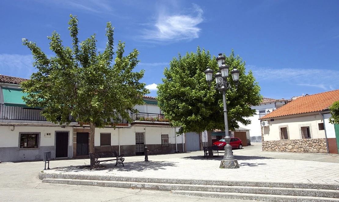 Piden un cambio de ubicación de la planta de biogas de Oliva de Plasencia: "Emite gases tóxicos"