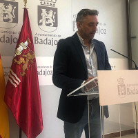 El exconcejal de VOX en Badajoz donará 2.500 € al año de su asignación a asociaciones locales