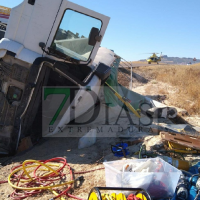 Bomberos del CPEI lo excarcelan durante más de una hora tras accidentarse en Extremadura