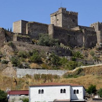 VOX pide a la Junta actuar con urgencia en el castillo de Alburquerque