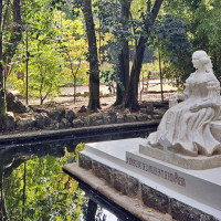 Así ha quedado la restauración de Carolina Coronado en el parque de Castelar (BA)